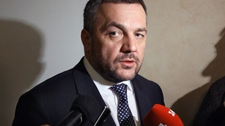 Keçmiş baş prokurora tort atdılar - FOTOLAR