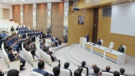 DSMF-də yeni işə qəbul olunan dövlət qulluqçuları ilə görüş keçirilib – FOTO