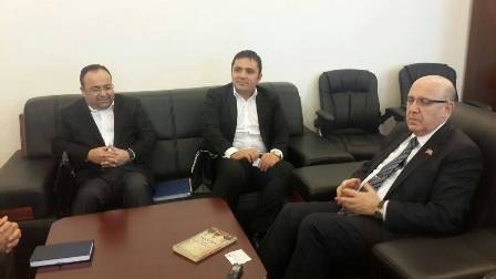 Dünyada ilk dəfə ürəyi dəyişdirilmiş şəxsin ağız boşluğuna impilant yerləşdirilib