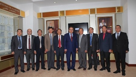 Bakı Dövlət Universiteti Vyetnamda brend kimi qəbul edilir