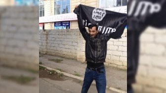 Milli Şura mitinq keçirdi, aksiyada İŞİD-in bayrağı qaldırıldı, narazılıq yarandı - FOTOLAR