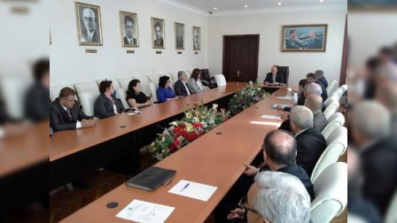Rektor: ”Rezidentlərin hazırlanmasında xarici təcrübədən istifadə yaxşı nəticələr verəcək” - FOTO