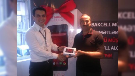  “Bakcell”in yeni Müştəri Xidmətləri Mərkəzində abunəçilər mükafatlandırılıb - FOTO 