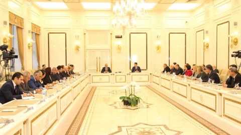 Milli Məclislə QHT Şurası Memorandum imzaladı