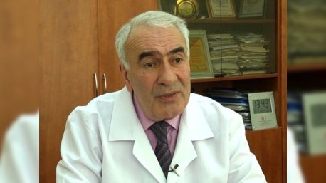 Banan “Ebola” daşıyıcısıdır? - Ölkənin baş pediatrı: “Azərbaycana gətirilən banan yararsızdır, həkim kimi onu məsləhət görmürəm”