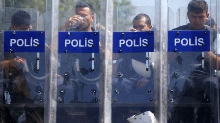 Türkiyə polisinin səlahiyyətləri genişlənəcək