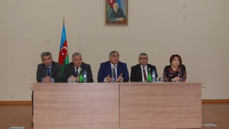 İcra başçısı və deputat sakinlərlə görüşdə problemlərin həllindən danışıblar - FOTO
