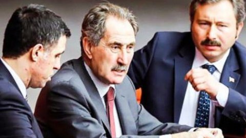 Hakan Şükür keçmiş nazirlə partiya qurur