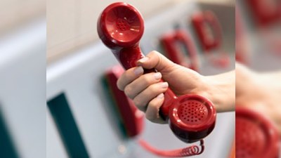 Dövlət qurumlarındakı “qaynar xət”lər necə işləyir? - Zənglərə cavab verənlər və verməyənlər...