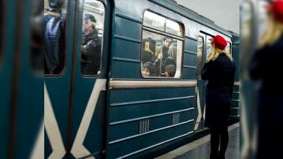 Metrodakı “sehrli səsin” sahibi məlum oldu - “Qapılar bağlanır, növbəti stansiya…”