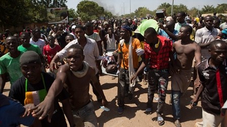 Burkino-Fasoda bir sutkada hakimiyyət üç dəfə dəyişib