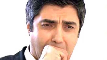 Necati Şaşmaz qəzaya düşdü, çənəsi sındı