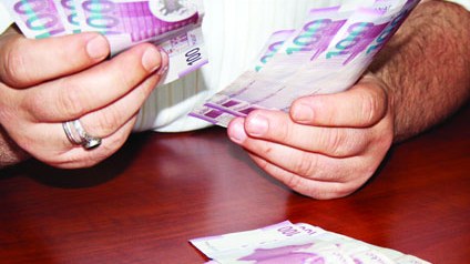 Saxta pul satan Bakı sakini tutulub