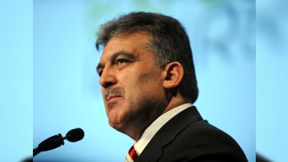 Jurnalistlər Abdullah Gülü əsəbiləşdirdi