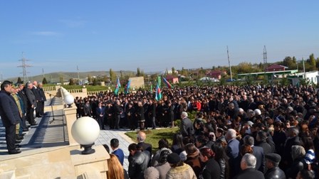 Cəbhə bölgəsində Dövlət Bayrağı günü qeyd olunub