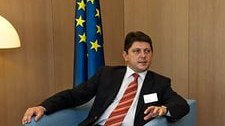 Prezident xarici işlər nazirinin istefasını tələb etdi