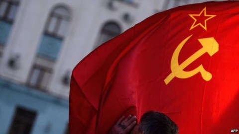 Rusiya kommunistləri hökumətin istefasını tələb etdi