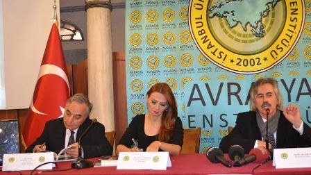 Qənirə Paşayeva İstanbulda kəlbəcərli girovlardan danışıb - FOTO
