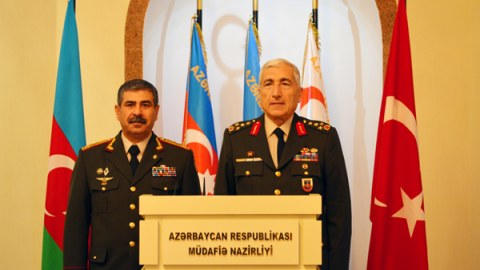 Zakir Həsənov Türkiyənin Jandarma Baş Komandanına Qarabağdakı təhlükədən danışdı
