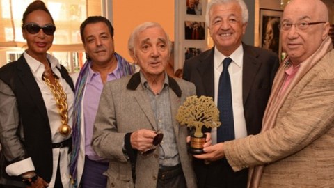 Şarl Aznavur erməniləri bir daha pərt etdi: “Mən Ermənistanın göstərişilə hərəkət etmirəm”