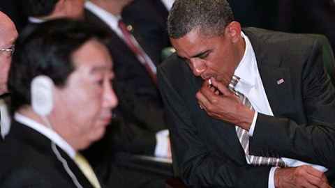 Obama niyə həmişə saqqız çeynəyir? - FOTOLAR