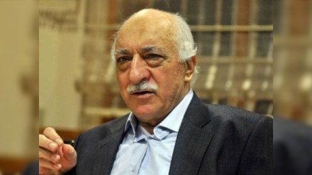 Fətulla Gülənin jurnalistləri özlərini biabır etdilər - FOTO 