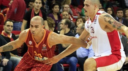 Türkiyədə Serbiya basketbol klubunun azarkeşi  öldürülüb - VİDEO