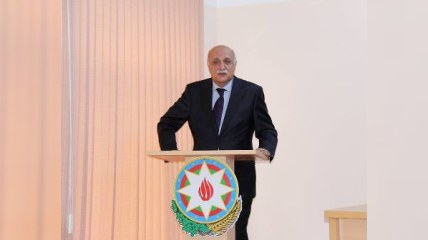 Xankəndi məktəbində təhsil fədaisi Abdulla Qədirov anıldı - FOTOLAR