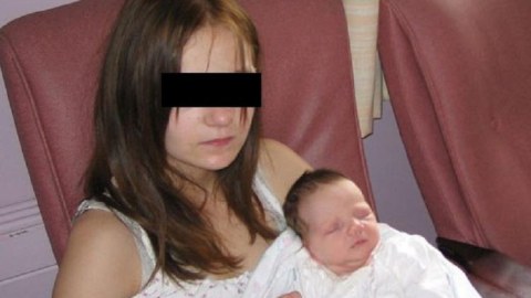 13 yaşlı qız 15 yaşlı oğlandan uşaq doğdu - ŞOK OLAY - FOTO
