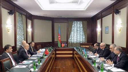 Cahangir Əsgərov türkiyəli həmkarı ilə “açıq səma” nı müzakirə etdi 