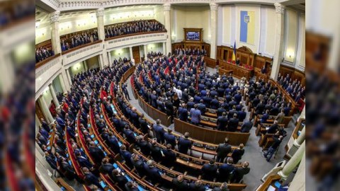 Ukrayna parlamentində bu gün yeni spiker və baş nazir seçiləcək
