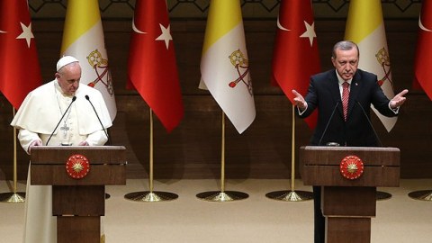 Roma Papası Türkiyədə bəyanat verdi: “Dialoqa ehtiyac var”