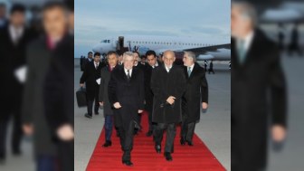 Əfqanıstan prezidenti Azərbaycana gəldi 