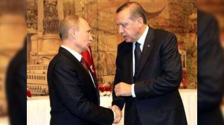 Putin Ankaraya 10 nazirlə gəlib