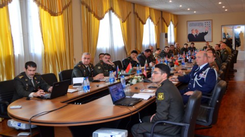 Xarici dövlətlərin ölkəmizdəki hərbi attaşeləri Müdafiə Nazirliyinə çağırıldı