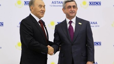 Sərkisyanla Nazarbayev Avrasiya İttifaqında əməkdaşlığı müzakirə ediblər
