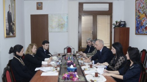 İtaliyalı jurnalistlər AzərTAc-ın baş direktoru ilə  görüşüblər - FOTO