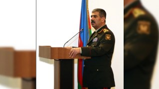  Müdafiə naziri zabitlərə göstəriş verdi