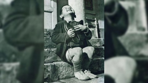 Uşaqlarını satan ana - Müharibə acısını əks etdirən TƏSİRLİ FOTOLAR