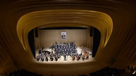 Heydər Əliyevin xatirəsinə həsr olunan klassik musiqi gecəsi – FOTOLAR 