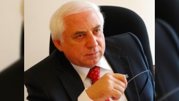 Deputat məmur-vətəndaş qarşıdurmasından DANIŞDI: “Dözümsüzlük vəzifə sahibini hörmətdən salır”