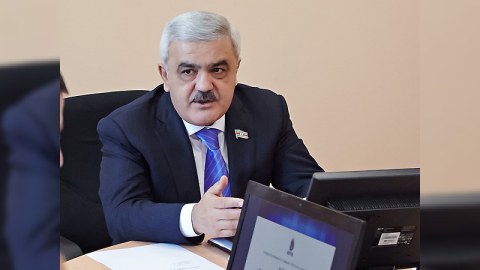 Rövnəq Abdullayev «Qazprombank”la 420 milyon dollarlıq kredit sənədi imzaladı