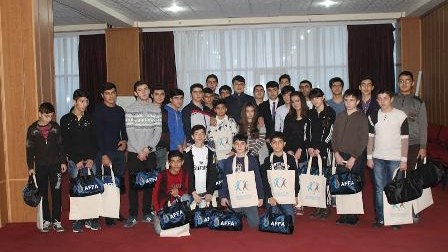 Fuad Muradov uşaqlar üçün yeni il düşərgəsi təşkil edib - FOTO