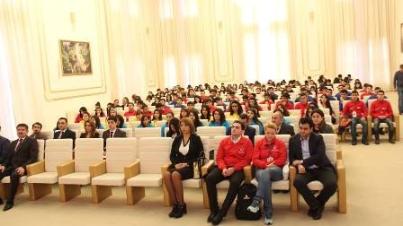 “İRƏLİ” İB Könüllülük Akademiyasına start verdi - FOTO