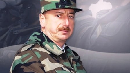 “Sizinlə qürur duyuruq Ali Baş Komandanımız”