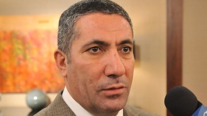 Siyavuş Novruzov: “Yaltaqlıq xəstəlikdir, onu qanunla sağaltmaq mümkün deyil”