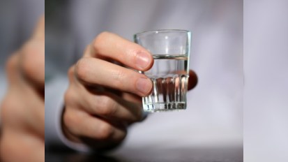 Bayram süfrəsi arxasında sərxoş olmamaq üçün 5 MƏSLƏHƏT