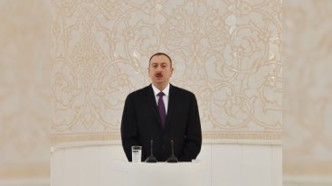 “Bütün məmurlara dəfələrlə demişəm ki, biz hamımız xalqın xidmətçiləriyik” 