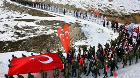 90 min Türk əsgəri şaxtada necə donub öldü - Sarıkamış faciəsinin 100 ili qeyd edildi - FOTOLAR