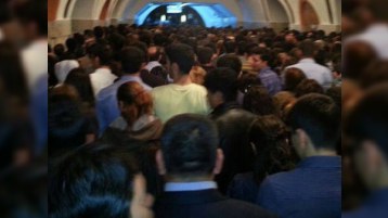 Bakı metrosunda sıxlıq yarandı